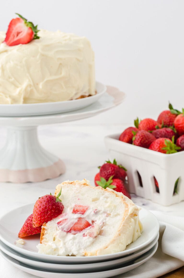 No Bake Strawberry Angel Food Cake Dessert Recipe - Restless Chipotle