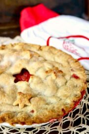 Aunt B's Strawberry Rhubarb Pie 🍓 - Restless Chipotle