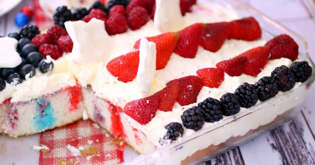 Patriotic Jello Poke Cake Easy Recipe For Beginners Restless Chipotle   Jello Poke Cakefeat 