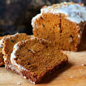 As a Pastry Cook, I Swear by This Loaf Pan for Pumpkin Bread