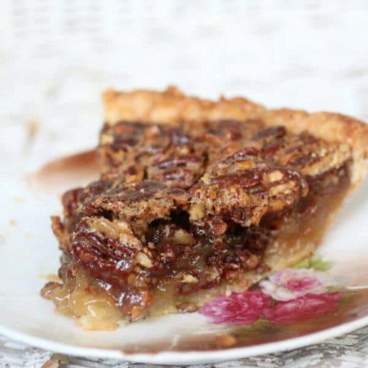 Southern Pecan Pie Recipe {with Karo Syrup} - Restless Chipotle