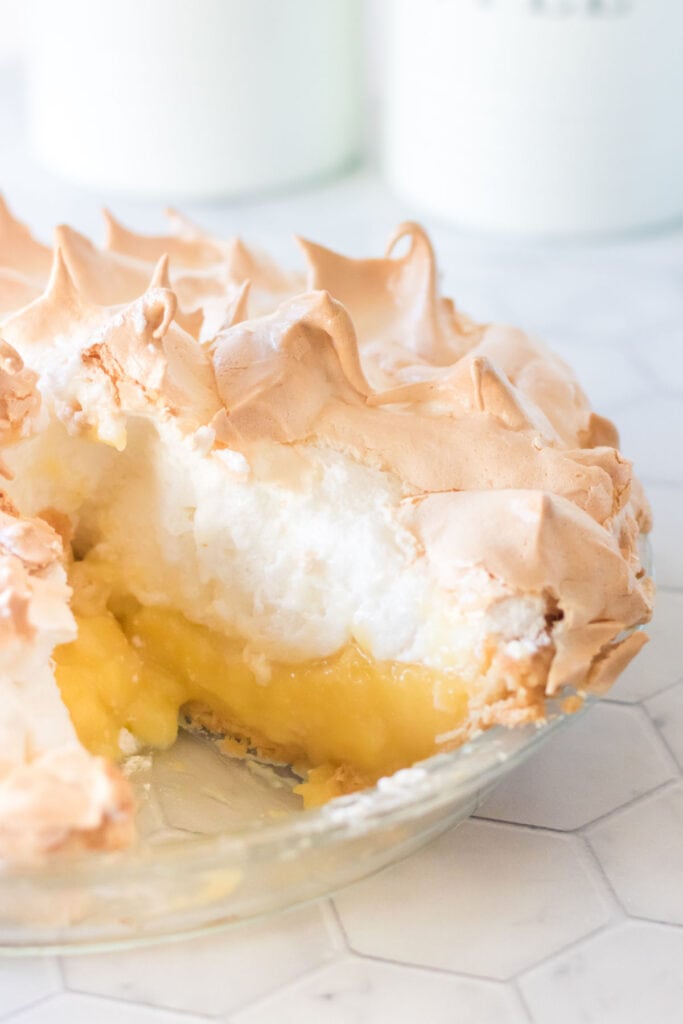 Old Fashioned Lemon Meringue Pie (Easy Recipe) - Restless Chipotle