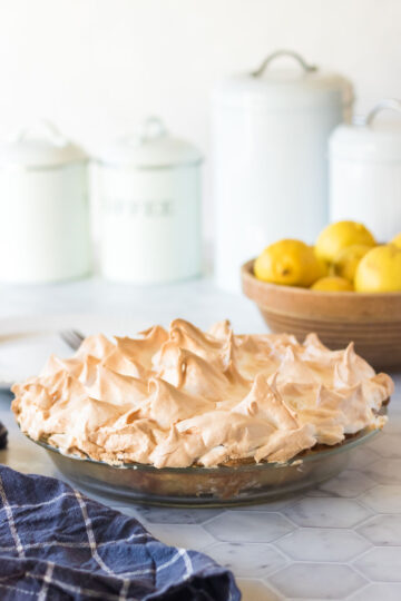 Old Fashioned Lemon Meringue Pie (Easy Recipe) - Restless Chipotle