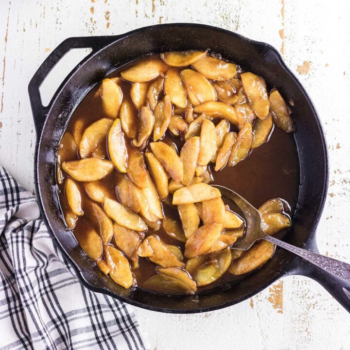 \Easy Southern Skillet Fried Apples Side Dish Recipe - Restless Chipotle