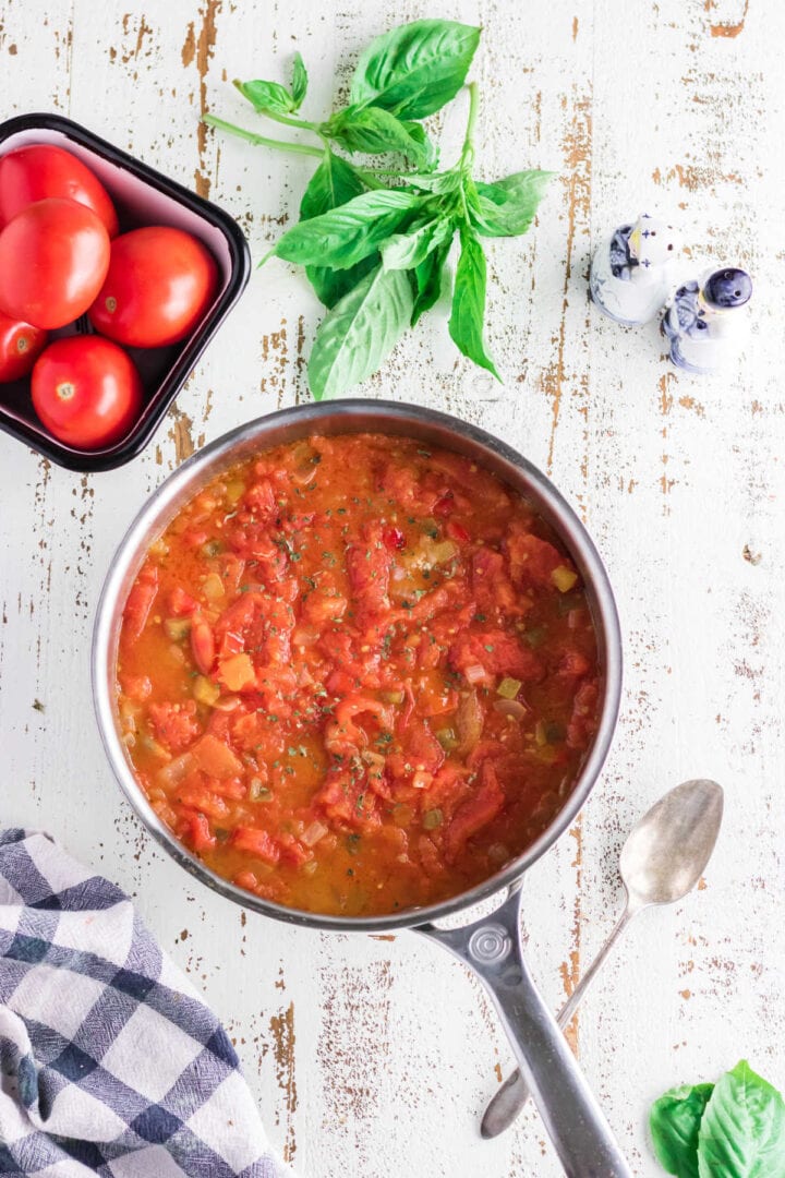 Southern Stewed Tomatoes Recipe (Step by Step Images) - Restless Chipotle