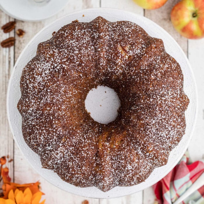 Overhead view of bundt cake for feature image.