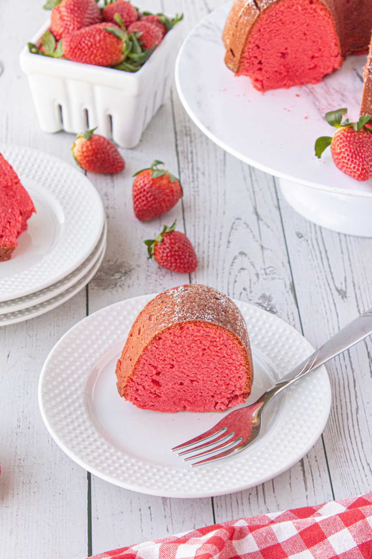 Strawberry Shortcake Crunch Ice Cream Cake Recipe - Restless Chipotle