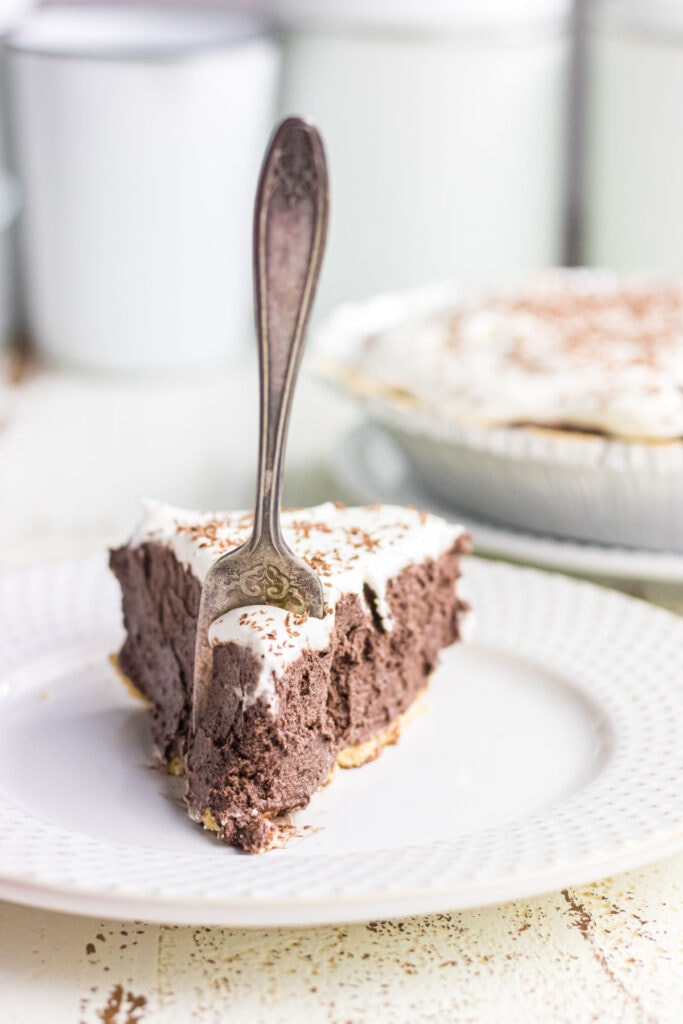 Chocolate French Silk Pie Recipe - Restless Chipotle