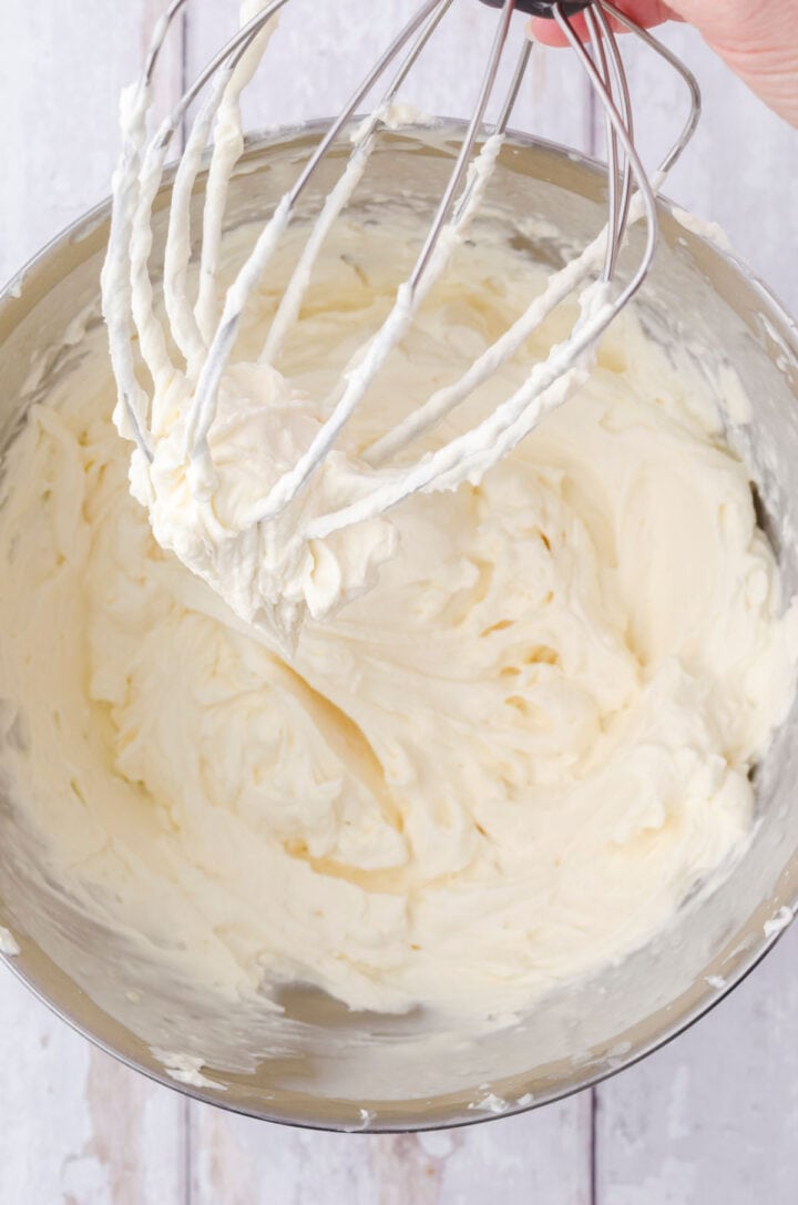 Buttercream Vs Cream Cheese Frosting - Restless Chipotle