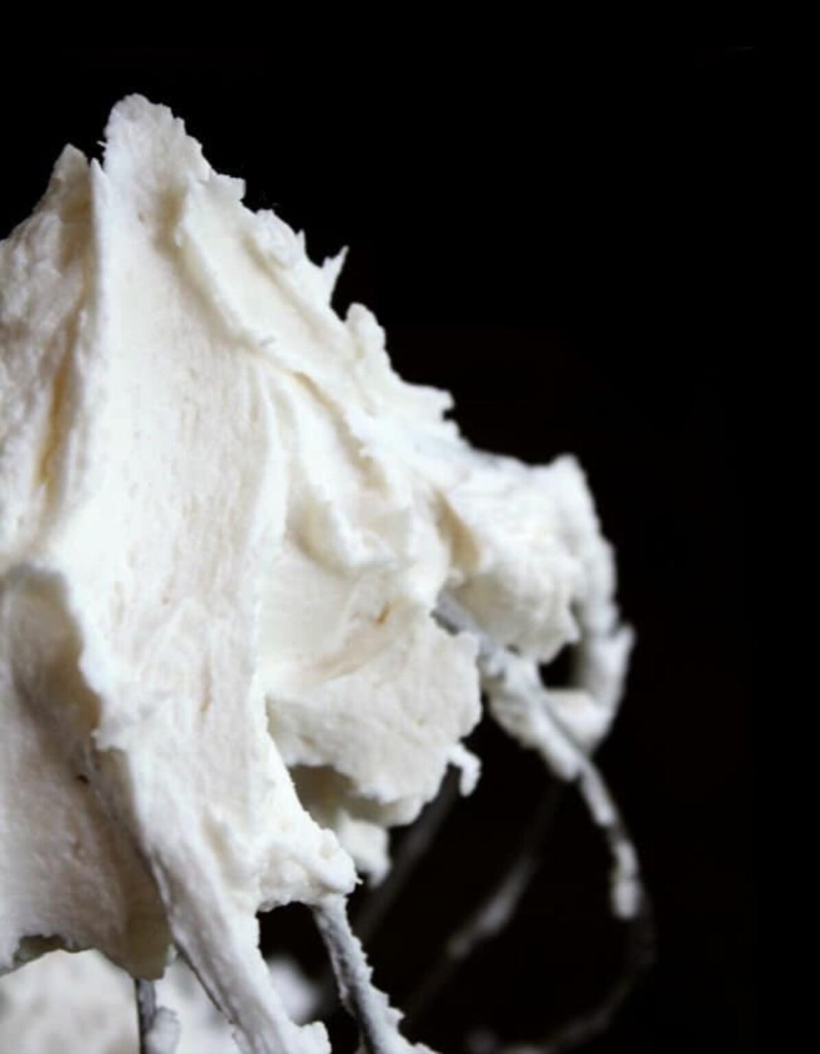 Buttercream Vs Cream Cheese Frosting - Restless Chipotle