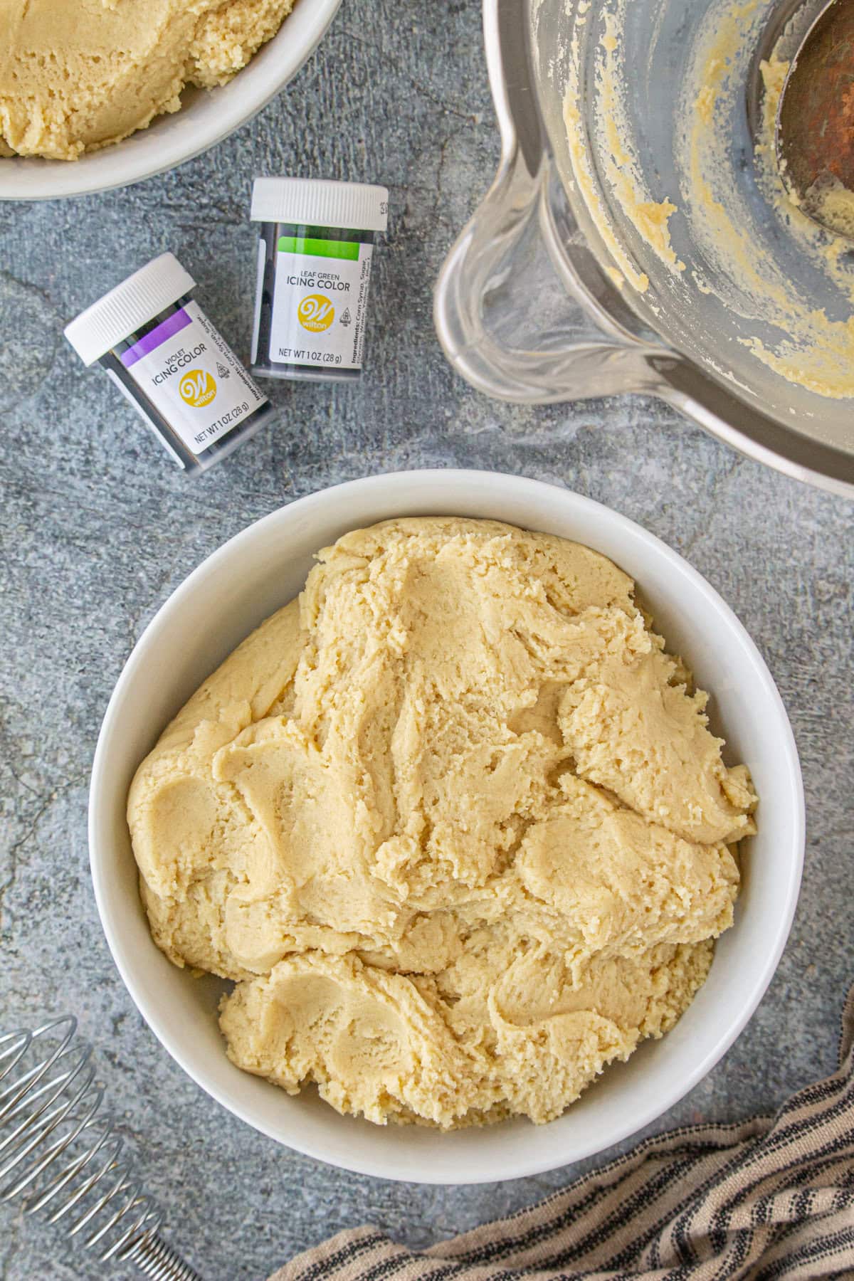 Plain dough in a bowl.